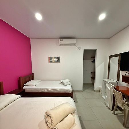 Apartahotel Caribe Diez San Andrés Esterno foto