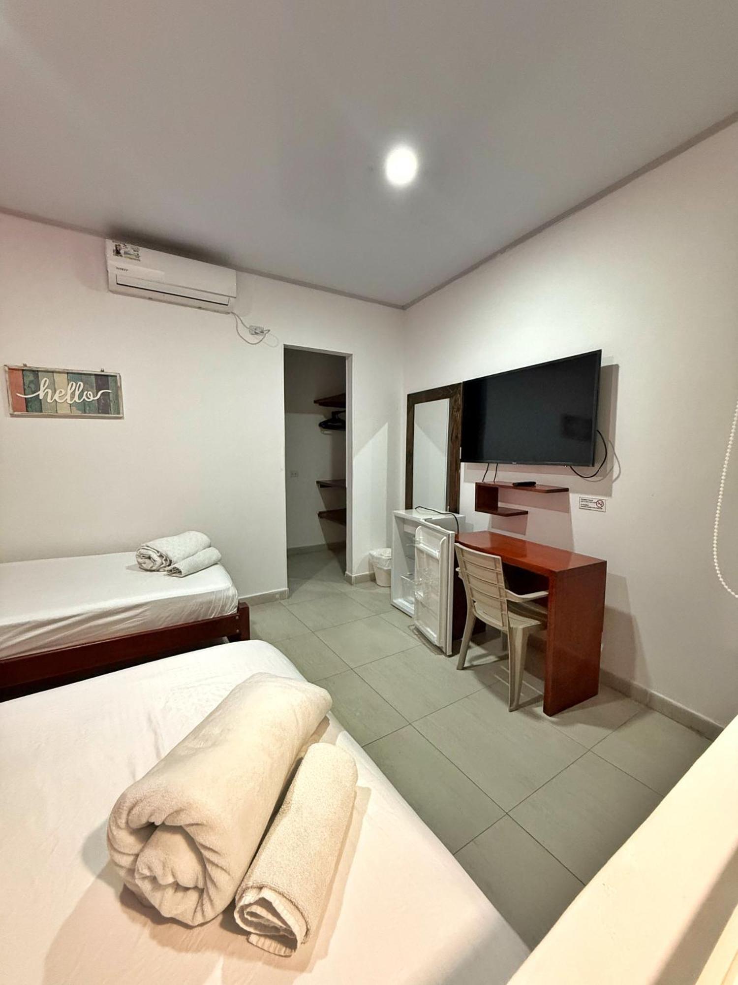 Apartahotel Caribe Diez San Andrés Esterno foto