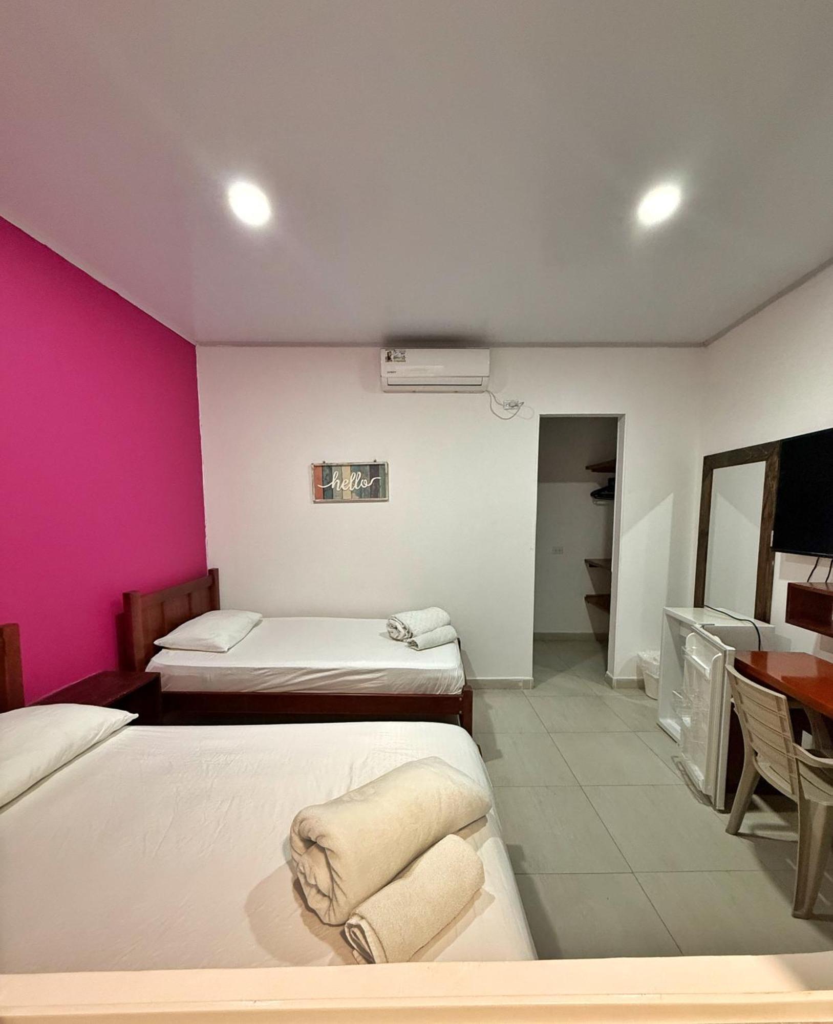 Apartahotel Caribe Diez San Andrés Esterno foto