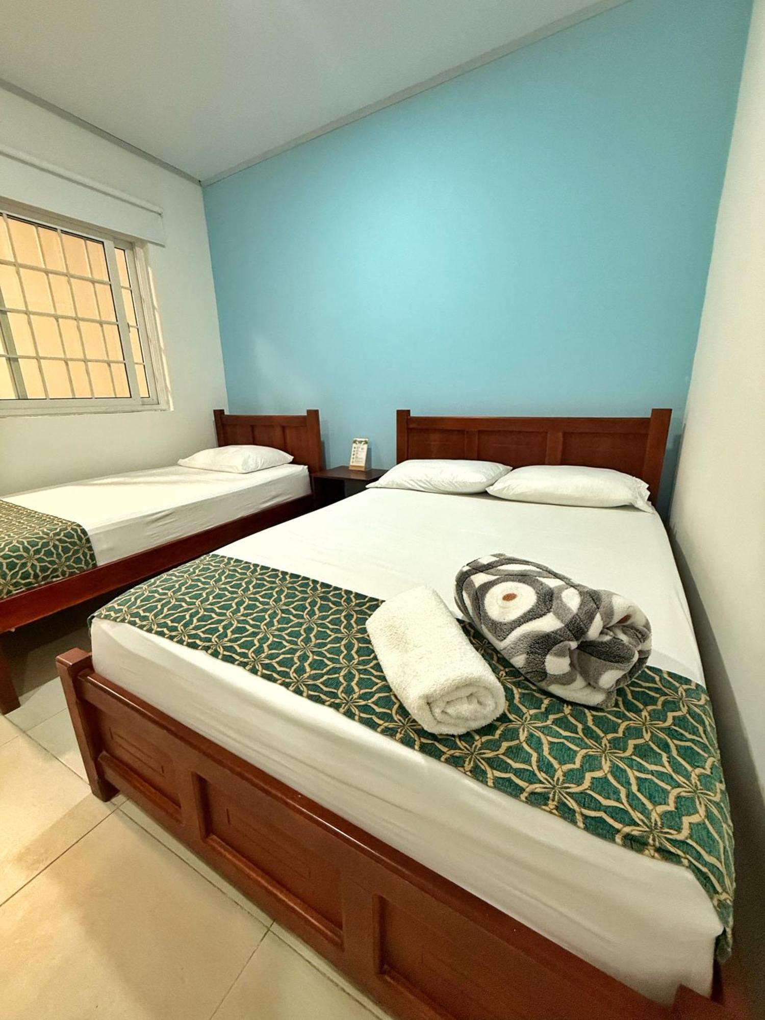 Apartahotel Caribe Diez San Andrés Esterno foto