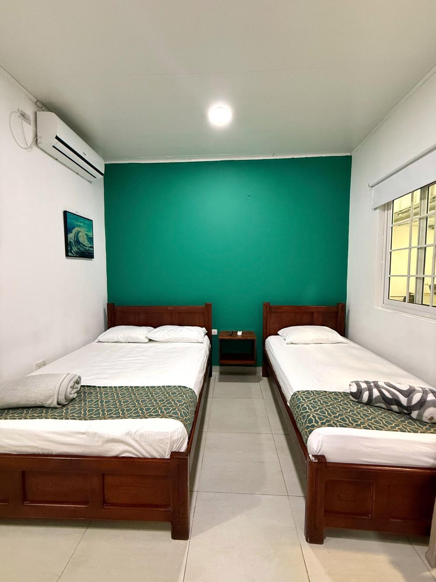 Apartahotel Caribe Diez San Andrés Esterno foto