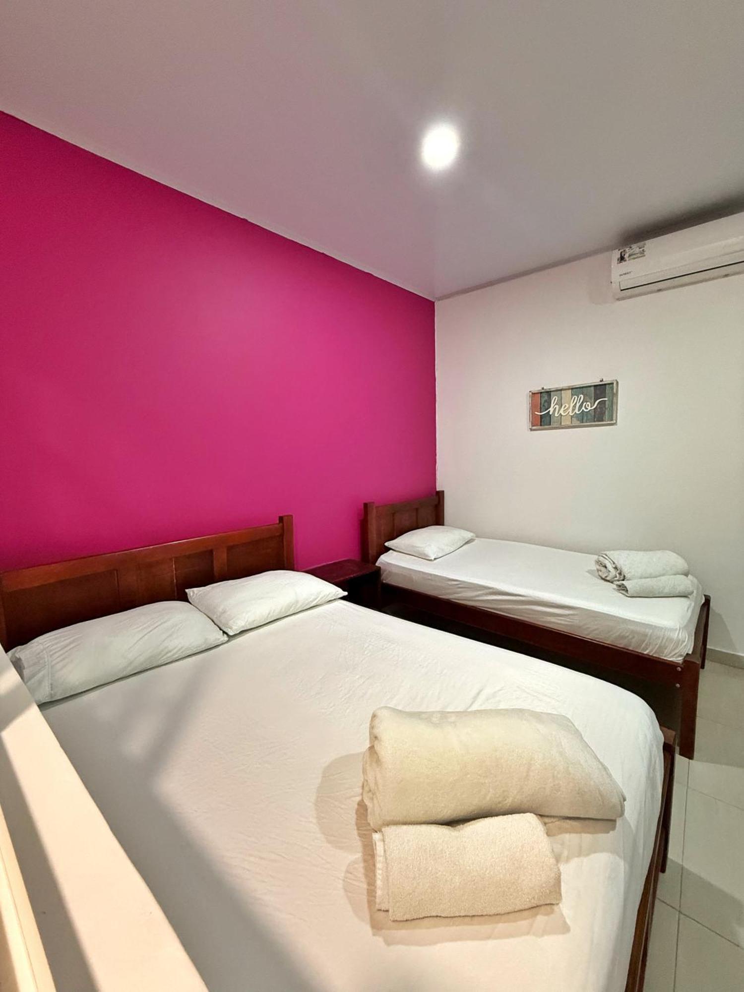 Apartahotel Caribe Diez San Andrés Esterno foto