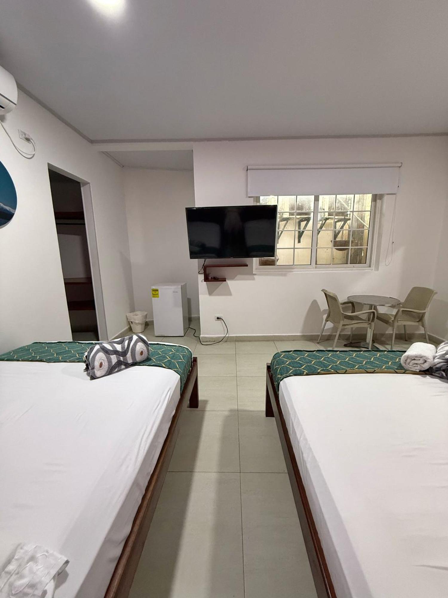 Apartahotel Caribe Diez San Andrés Esterno foto