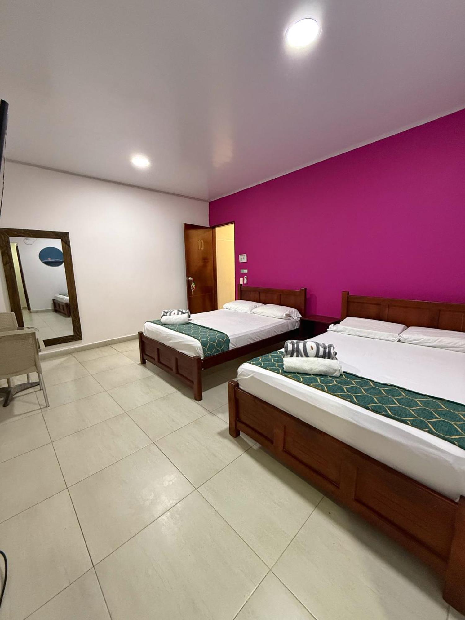 Apartahotel Caribe Diez San Andrés Esterno foto